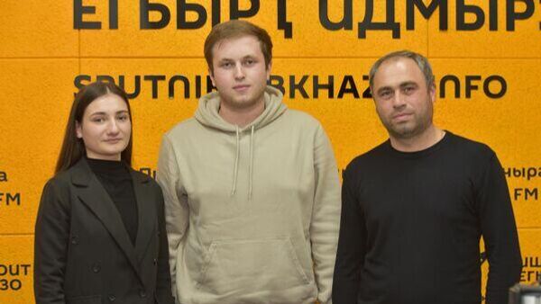 Такие обстоятельства: о производстве ликера и другой продукции в лаборатории АГУ - Sputnik Абхазия
