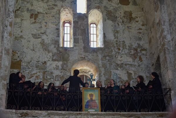 Концерт начался с выступления Абхазской государственной хоровой капеллы. - Sputnik Абхазия
