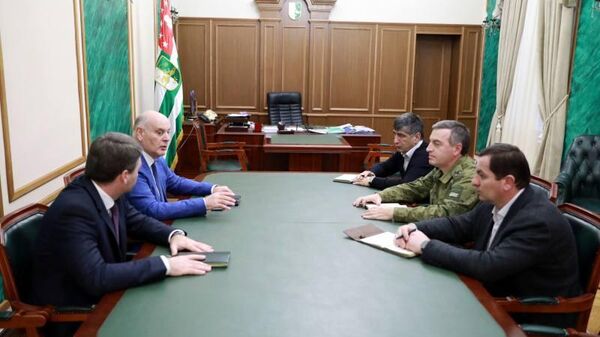 Президент Абхазии поручил проверить данные о возможных хищениях при ремонте Ачгуары - Sputnik Абхазия