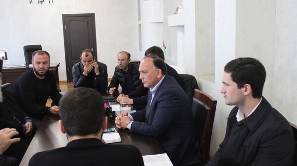Даур Кове провёл совещание по вопросам реконструкции Моквского собора - Sputnik Абхазия
