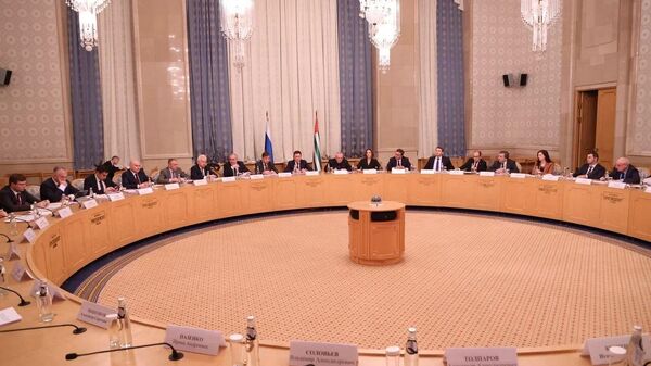 6 декабря в Москве состоялось очередное ХIХ заседание Межправительственной комиссии по социально-экономическому сотрудничеству между Республикой Абхазия и Российской Федерацией - Sputnik Абхазия