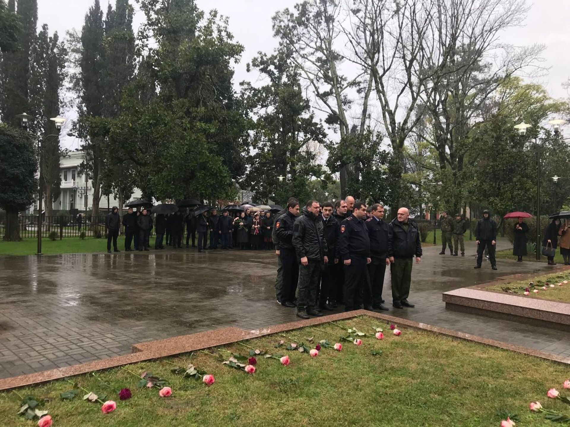 5 октября трагедия. Латская трагедия Абхазия 1992-1993 год. Мемориал жертвам Латской трагедии. Латская трагедия в Абхазии.