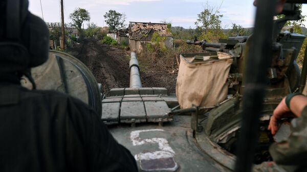 Танковые экипажи народной милиции ЛНР в Донецкой области - Sputnik Абхазия