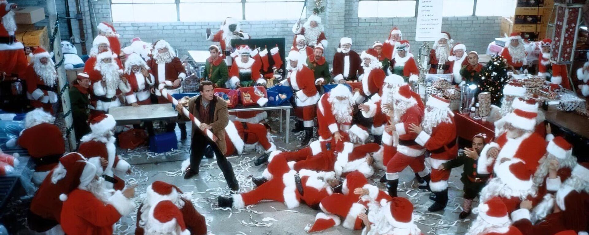 Кадр из фильма Подарок на Рождество (Jingle All the Way), 1996 год - Sputnik Абхазия, 1920, 18.12.2022