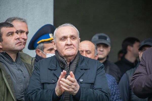 На выборах в 2020 году Анкваб поддержал действующего президента Аслана Бжания. - Sputnik Абхазия