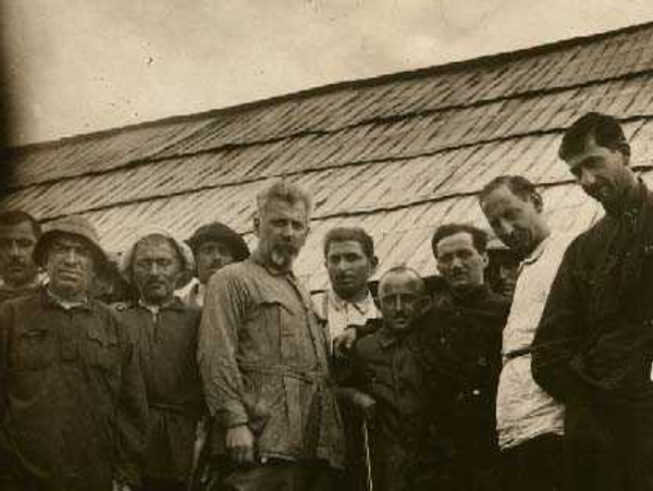 Нестор Лакоба иҩызцәеи иареи. Нестор Лакоба иҩызцәеи иареи. - Sputnik Аҧсны