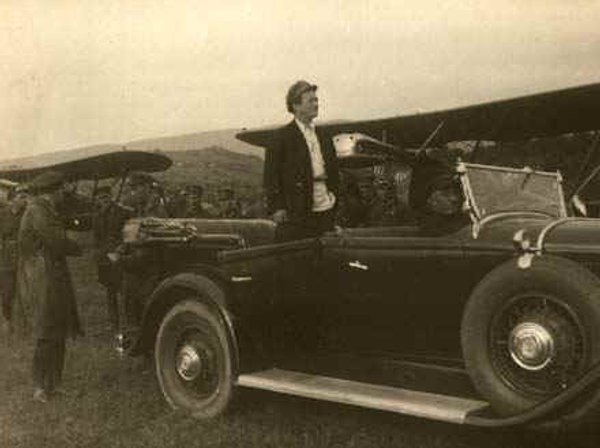 Нестор Лакоба имашьына "линкольн" ала. Нестор Лакоба имашьына "линкольн" ала. - Sputnik Аҧсны