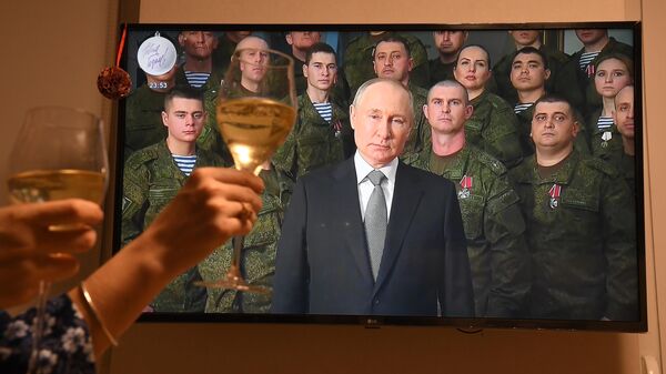 Президент России Владимир Путин поздравляет россиян с Новым годом - Sputnik Абхазия