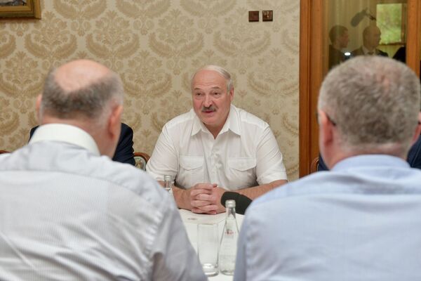 Цәыббрамзазы Белоруссиа ахада Александр Лукашенко раԥхьаӡа акәны аофицалла Аԥсны даҭааит.  - Sputnik Аҧсны