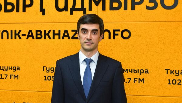 Гражданин и начальник: Габлия об усилении школьного образования в Абхазии - Sputnik Абхазия