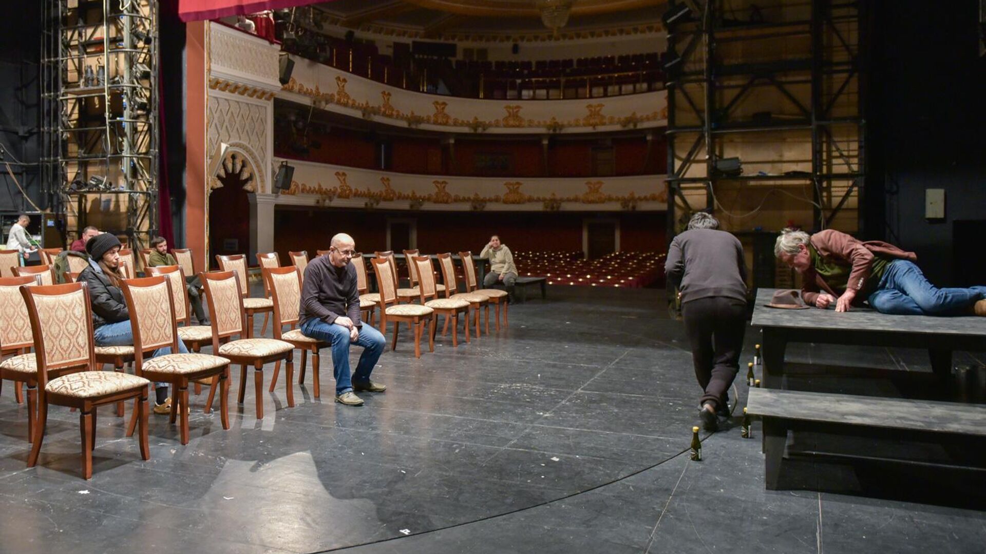 В Абхазском драмтеатре проходят репетиции нового спектакля Лавелас  - Sputnik Аҧсны, 1920, 01.02.2023