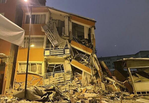 По последним данным, количество разрушенных домов в Турции составляет более 2800. - Sputnik Абхазия