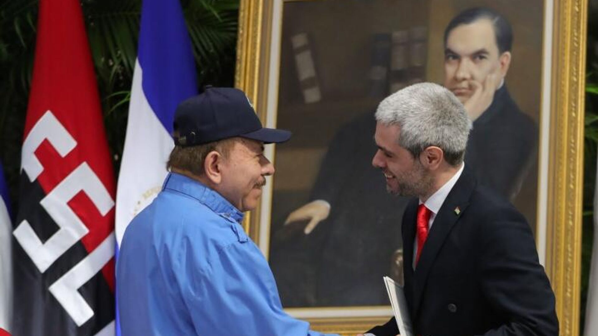 Посол Абхазии в Никарагуа вручил верительные грамоты президенту  - Sputnik Абхазия, 1920, 07.02.2023