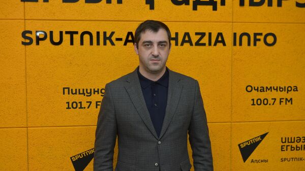 Посредник: Цимцба о строительстве в Абхазии и состоянии жилищного фонда - Sputnik Абхазия