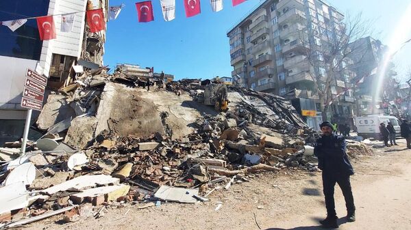 Работы по ликвидации последствий землетрясения в Турции - Sputnik Аҧсны