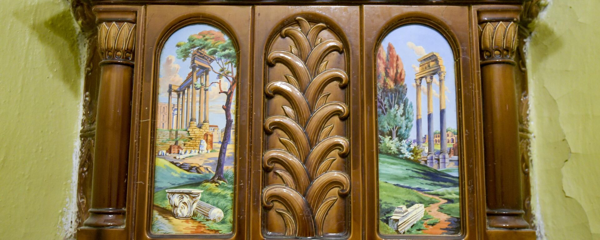 Старинные камины в сухумском Музыкальном училище - Sputnik Аҧсны, 1920, 19.03.2023