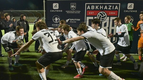 Суперкубок Абхазии по футболу Сухумский Нарт против гудаутской Рицы - Sputnik Абхазия