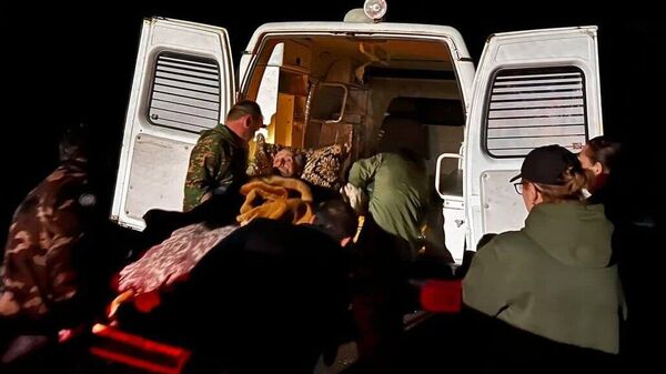 Спасатели МЧС экстренно доставили в Сухумскую горбольницу жителя села Гума - Sputnik Абхазия