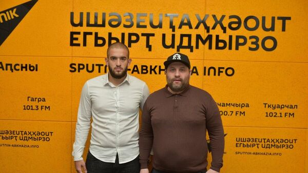 Дополнительное время: Хасиев и Гергедава о новых победах в тайском боксе  - Sputnik Абхазия