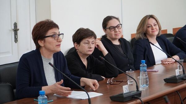 Парламент Абхазии изберет на ближайшем заседании Уполномоченного по правам человека - Sputnik Абхазия