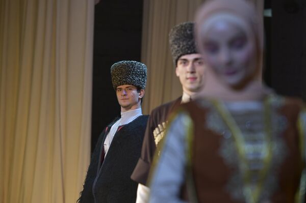 Дни чеченской культуры в Абхазии завершились выступлением Вайнаха - Sputnik Абхазия
