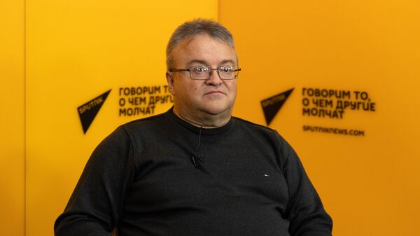 Эксперт по химоружию Никулин: поставка Украине снарядов с обедненным ураном – военное преступление - Sputnik Абхазия