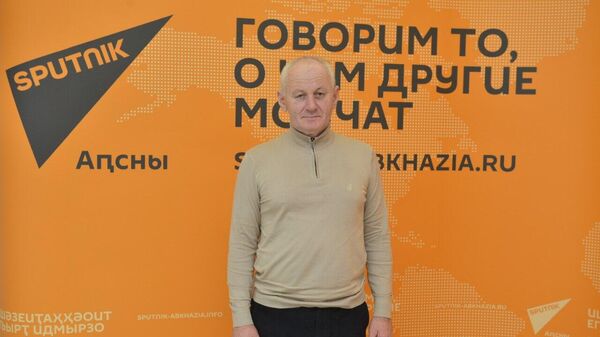 Главный четверг: Цвинария о новых источниках доходов в Гулрыпшском районе  - Sputnik Абхазия