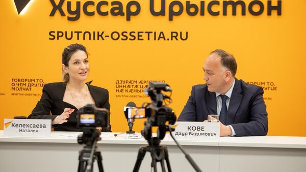 Пресс-конференция Sputnik с министром культуры Абхазии Дауром Кове - Sputnik Абхазия