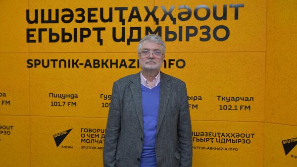 Писатель Поляков об Абхазии, творчестве, культурном коде  - Sputnik Абхазия