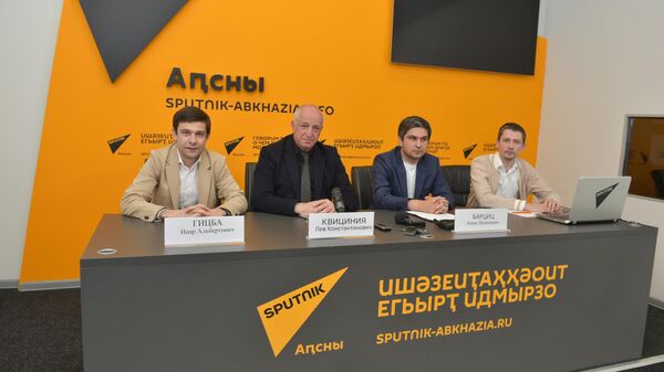 Пресс-конференция  по итогам гуманитарной миссии Абхазии  пострадавшим в результате землетрясения в Турции - Sputnik Абхазия