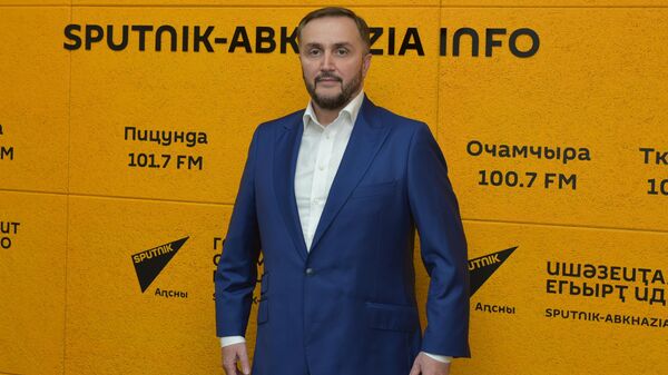 Трансляция добрых дел: учредитель Ашана рассказал, как создавался благотворительный фонд - Sputnik Абхазия