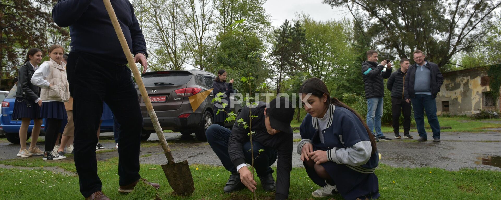 Международная акция Сад памяти в селе Эшера - Sputnik Аҧсны, 1920, 17.03.2026