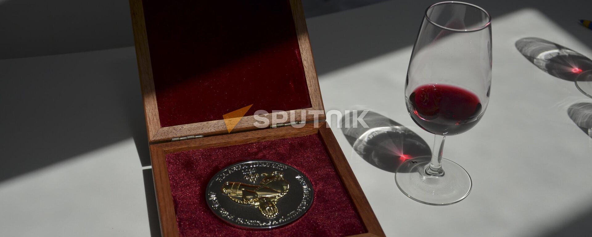  В предприятии Вина и воды Абхазии проходит дегустация вин участников Национального конкурса Абхазских вин - Sputnik Абхазия, 1920, 28.04.2023