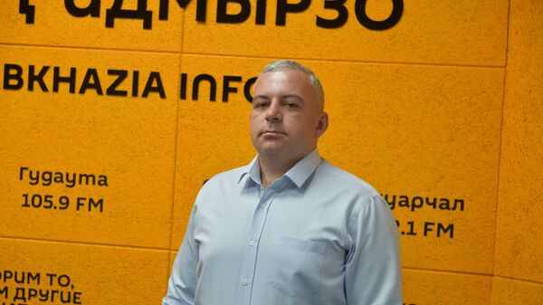 Посредник: Барциц о готовности Абхазии к турсезону  - Sputnik Абхазия