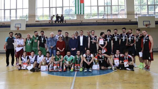 Чемпионат Республики Абхазия по баскетболу среди мужских команд - Sputnik Аҧсны