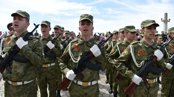 Военный парад, посвященный 78-й годовщине Победы в Великой Отечественной войне прошел в Сухуме  - Sputnik Абхазия