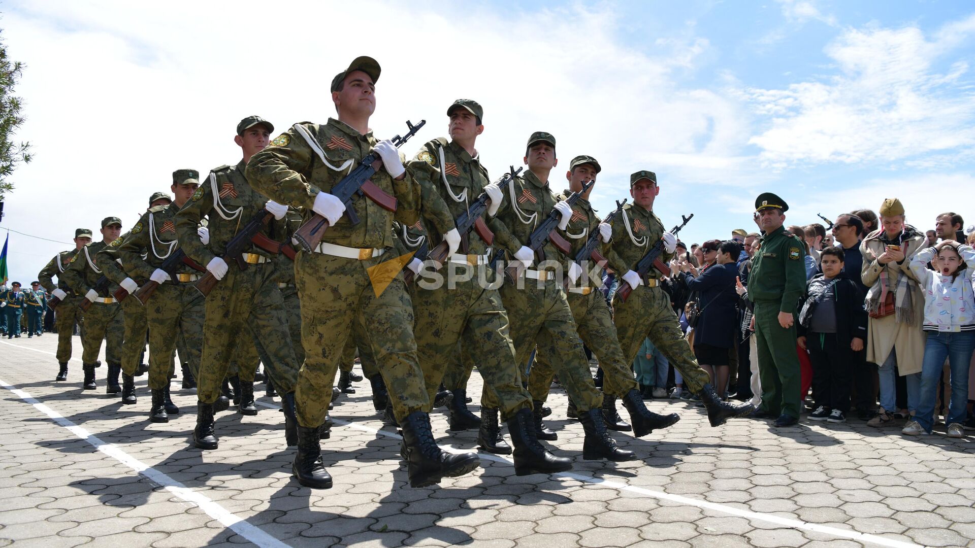 Военный парад, посвященный 78-й годовщине Победы в Великой Отечественной войне прошел в Сухуме - Sputnik Аҧсны, 1920, 05.05.2026