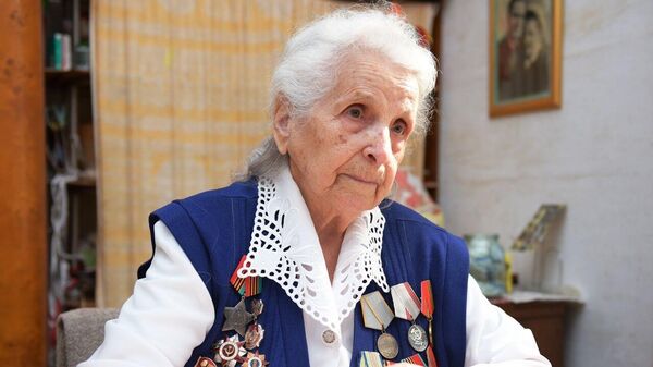 Обнимались и целовались не знали с кем: ветеран рассказала, как встречали День Победы - Sputnik Абхазия