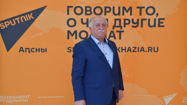 Посредник: Джинджия о фитосанитарном контроле в Абхазии - Sputnik Абхазия