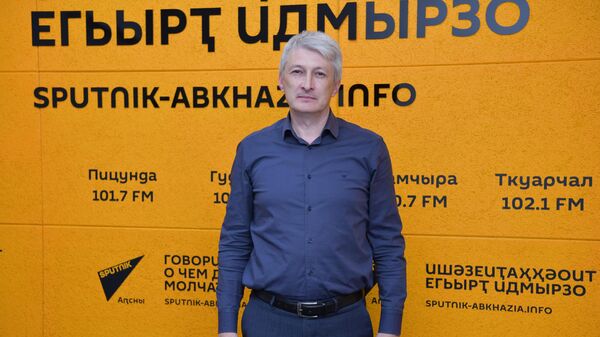 Самосознание и компетентность: как уменьшить количество аварий на дорогах Абхазии - Sputnik Абхазия