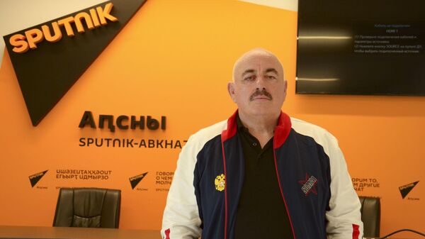 Дополнительное время: борец Багателия о секрете спортивного долголетия - Sputnik Абхазия
