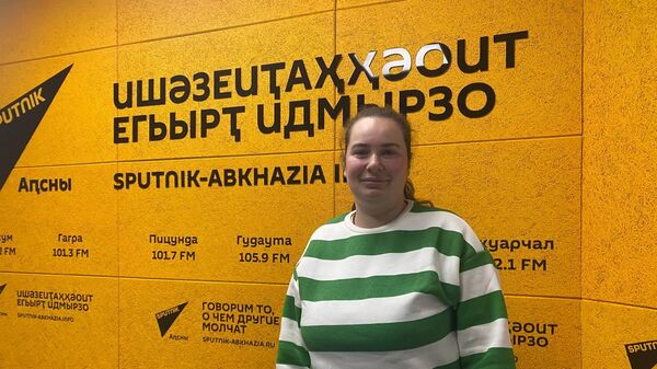 Мое дело: Меликян о профессии экскурсовода и игре на ачамгуре - Sputnik Абхазия