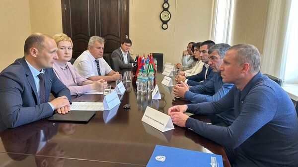 Гагрский район посетила делегация из Курска
 - Sputnik Абхазия