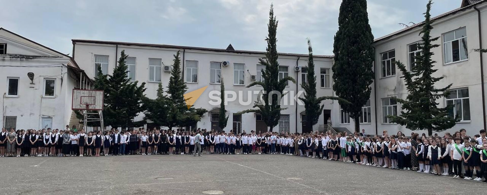 Празднование юбилея Сухумской школы №10 - Sputnik Абхазия, 1920, 24.05.2023