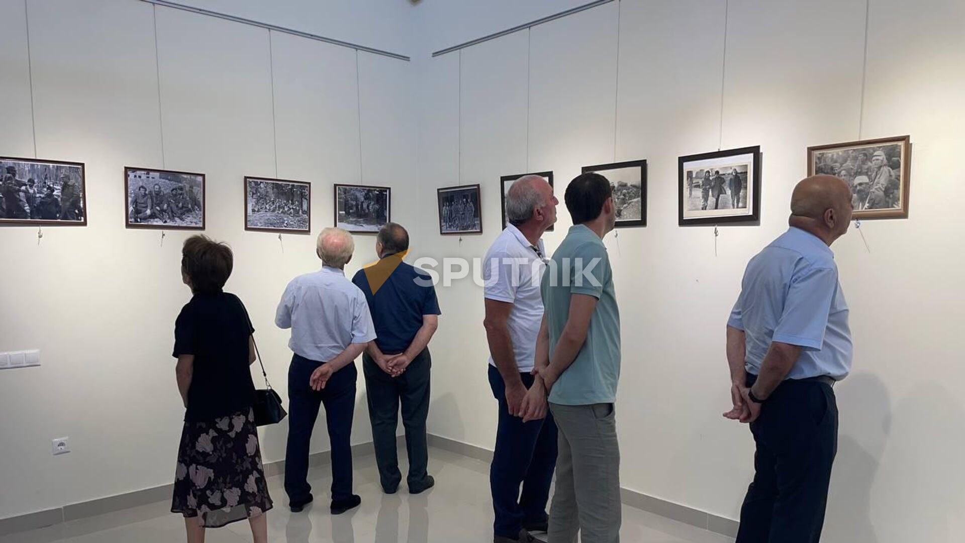 Выставка фотографий Марины Барциц и Виталия Кецба бойцов абхазской армии, участвовавших в июльской наступательной операции 1993 года  - Sputnik Абхазия, 1920, 05.07.2023
