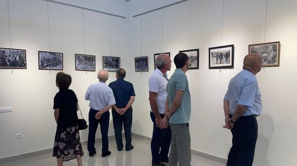 Выставка фотографий Марины Барциц и Виталия Кецба бойцов абхазской армии, участвовавших в июльской наступательной операции 1993 года  - Sputnik Абхазия
