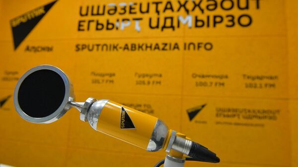 Такие обстоятельства: Кирия и Джгаркава об использовании полиэтилена - Sputnik Абхазия