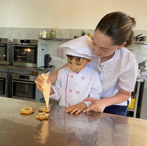 Андрей Варвашян Искусство без границ Андрей Варвашян Искусство без границ - Sputnik Абхазия