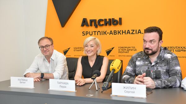 Шквал мастерства: какие сюрпризы готовит Сергей Жилин для зрителей Абхазии - Sputnik Абхазия