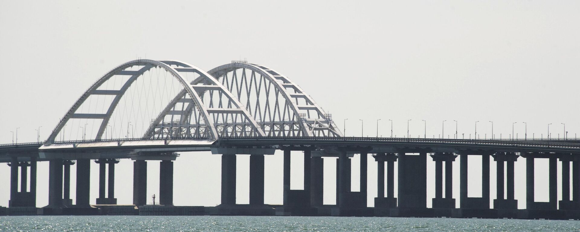 Виды Крымского моста - Sputnik Абхазия, 1920, 02.09.2023